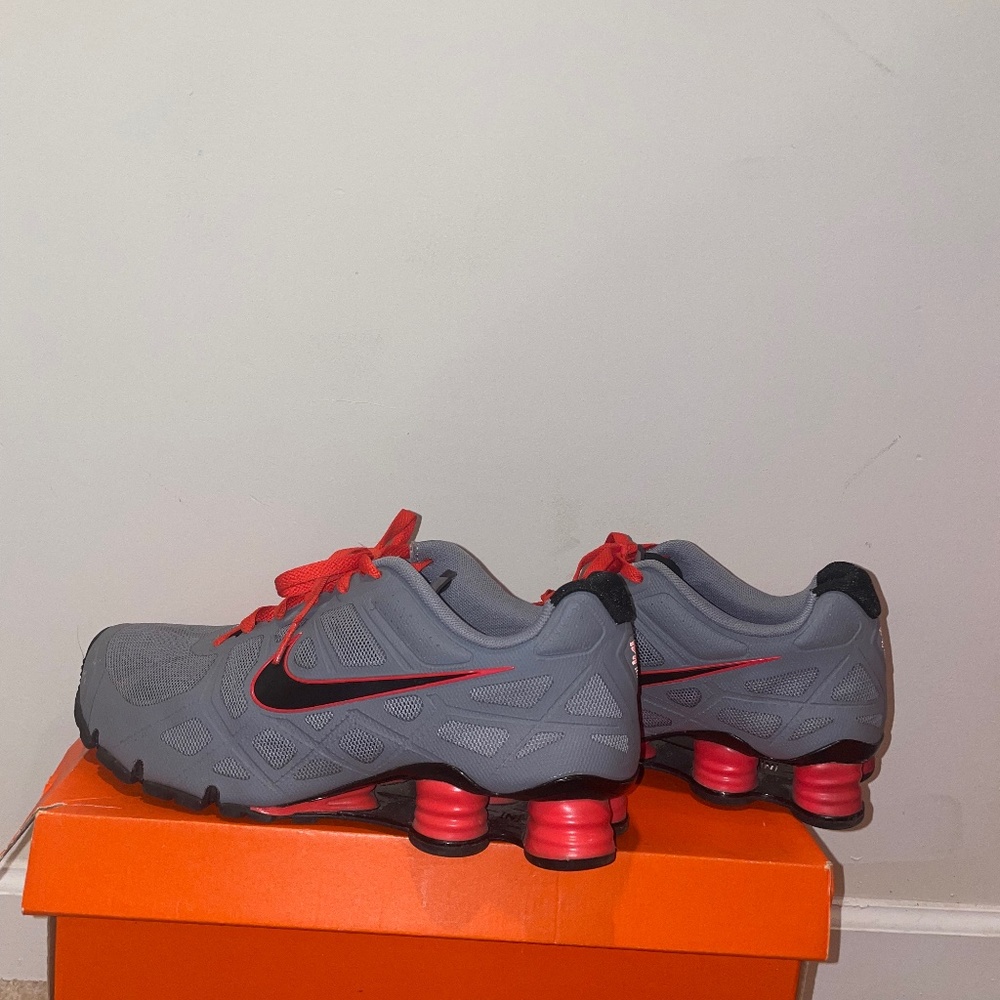 Nike Shox Turbo 12